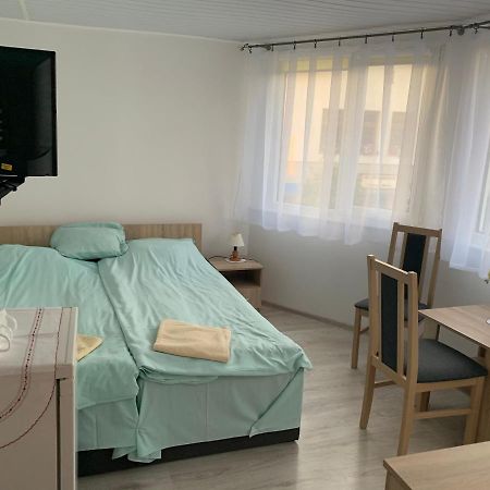 Dom Wczasowy Portowa Przystan 150M Od Plazy Mrzeżyno Exteriör bild
