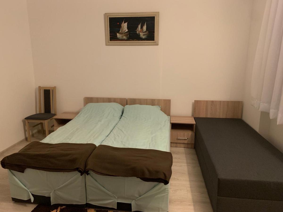 Dom Wczasowy Portowa Przystan 150M Od Plazy Mrzeżyno Exteriör bild