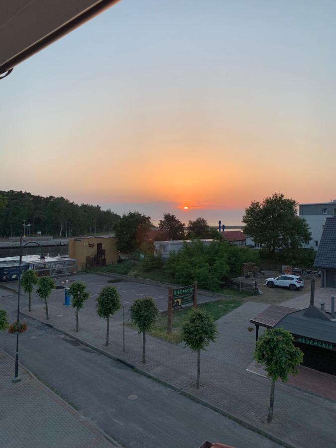 Dom Wczasowy Portowa Przystan 150M Od Plazy Mrzeżyno Exteriör bild