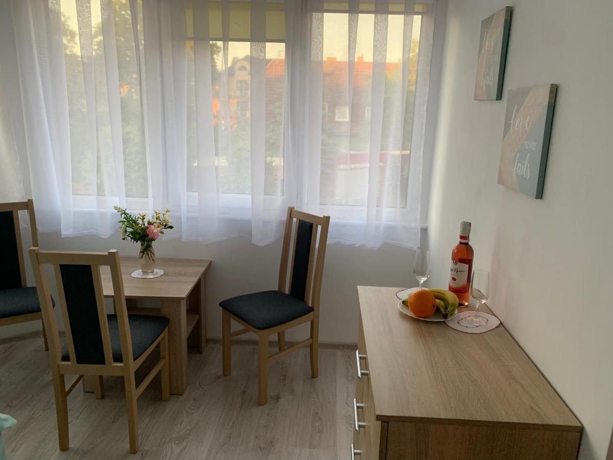 Dom Wczasowy Portowa Przystan 150M Od Plazy Mrzeżyno Exteriör bild